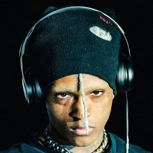 Meet your Posher, Esteban